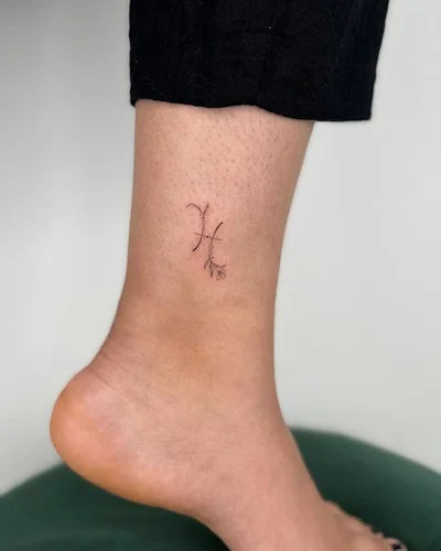 Tati Amaral tattoo 013