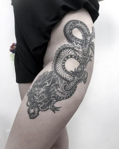 Tati Amaral tattoo 017