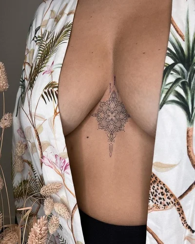 Tati Amaral tattoo 023
