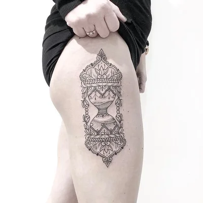 Tati Amaral tattoo 026