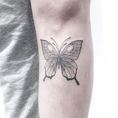 Tati Amaral tattoo 041
