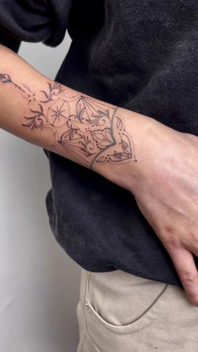 Tati Amaral tattoo 049