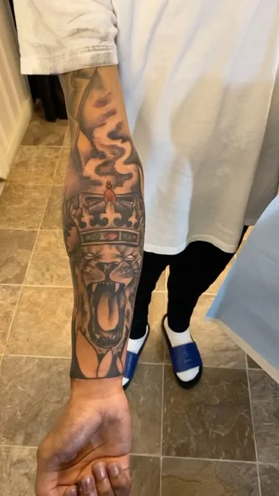 Tat Jones tattoo 019