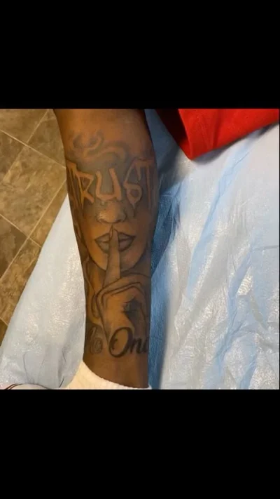 Tat Jones tattoo 030