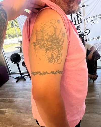 Isaac Ortiz-Riendeau tattoo 048