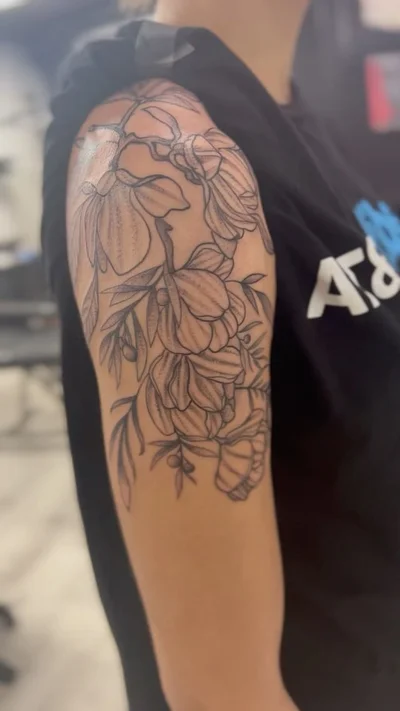 Ray tattoo 024