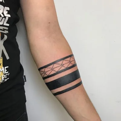 Alena Hortieva tattoo 010