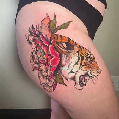 Toby Linwood tattoo 019