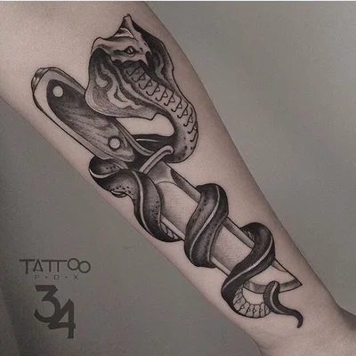 Toby Linwood tattoo 035