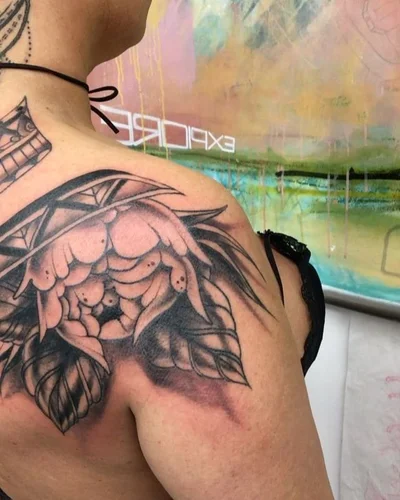 Toby Linwood tattoo 040