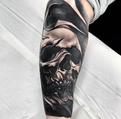 Maximilian Porschen tattoo 010