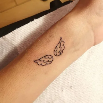 Alicia Lamy tattoo 027