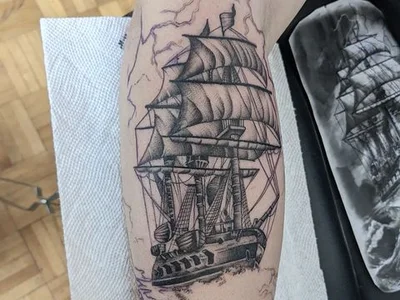 Alicia Lamy tattoo 028