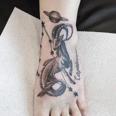 Alicia Lamy tattoo 045