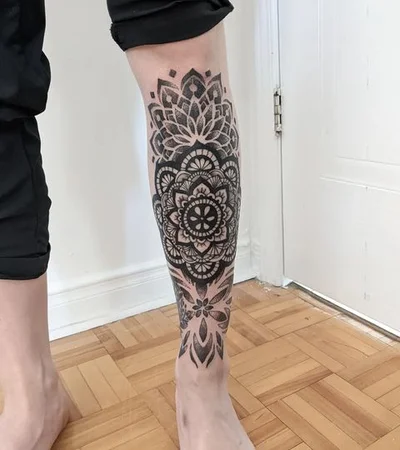 Alicia Lamy tattoo 049