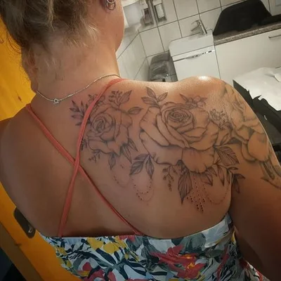 Christopher Esche tattoo 012
