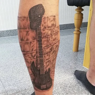 Christopher Esche tattoo 019