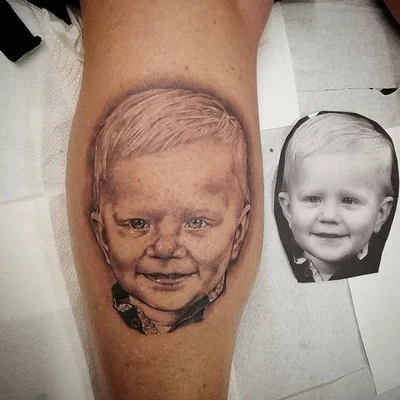 Christopher Esche tattoo 022