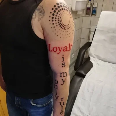 Christopher Esche tattoo 033