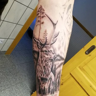 Christopher Esche tattoo 046