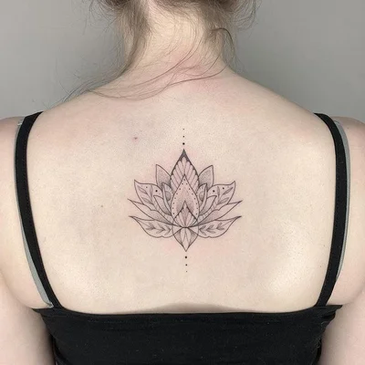Elise Tack tattoo 008