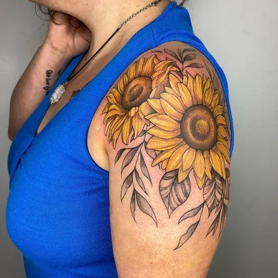 Elise Tack tattoo 031