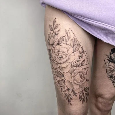 Elise Tack tattoo 033