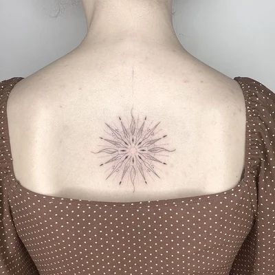 Elise Tack tattoo 034