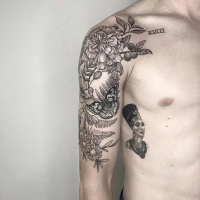 Elise Tack tattoo 036