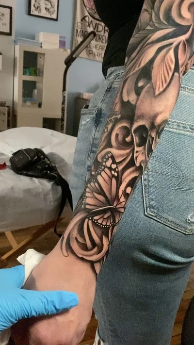 Meagan tattoo 032