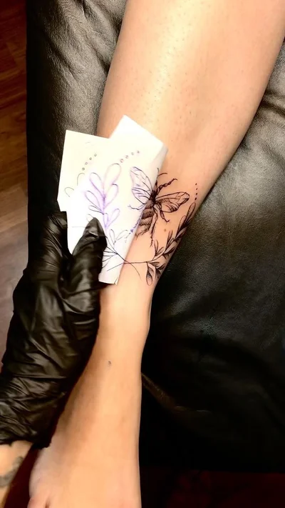 Julia Furt tattoo 014