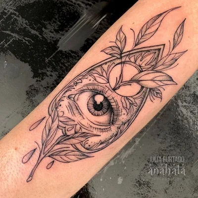 Julia Furt tattoo 021