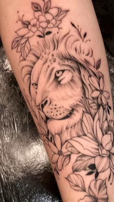Julia Furt tattoo 024