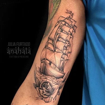 Julia Furt tattoo 032