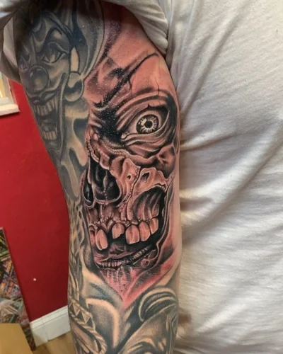 Casper Smith tattoo 044
