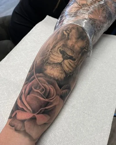 Joshua Potucek tattoo 040