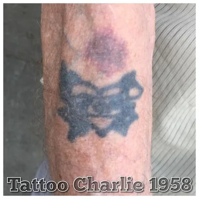 Tattoo Charlie's tattoo 011