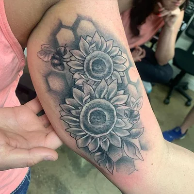 Cliff tattoo 023