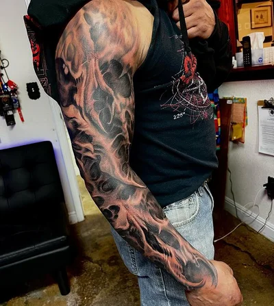 Cliff tattoo 049