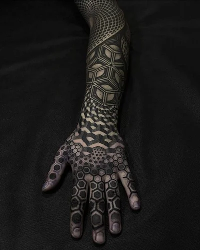 Megan Smith tattoo 007