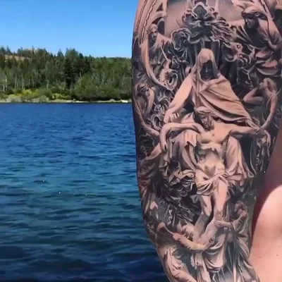 Megan Smith tattoo 013