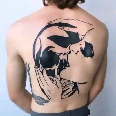 Megan Smith tattoo 017