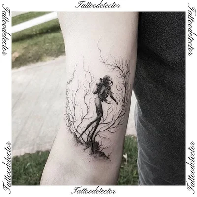 Megan Smith tattoo 021