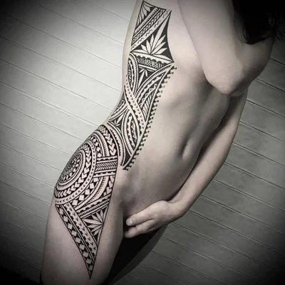 Megan Smith tattoo 030