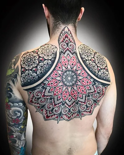 Megan Smith tattoo 039