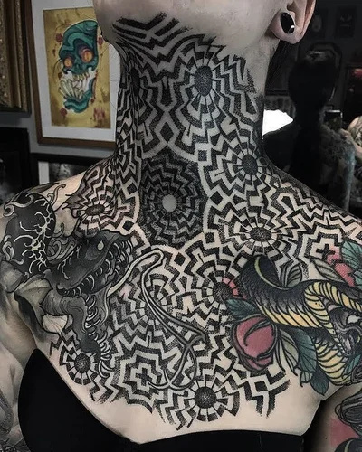 Megan Smith tattoo 040