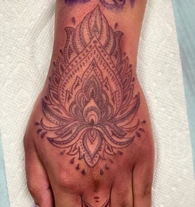 Taylor Hagerty tattoo 038