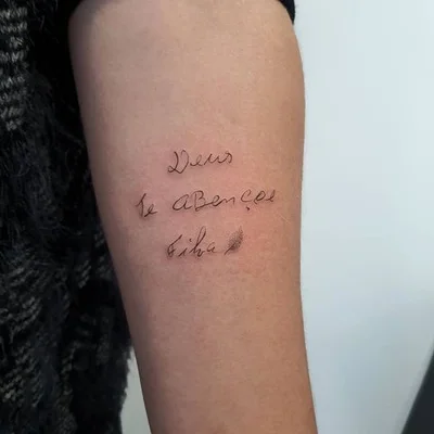 Helena Borges tattoo 011