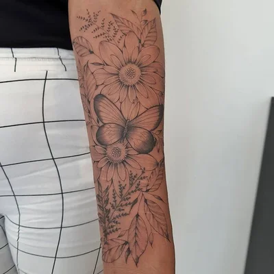 Helena Borges tattoo 021