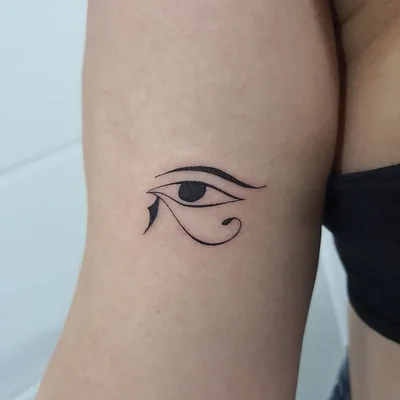 Helena Borges tattoo 030